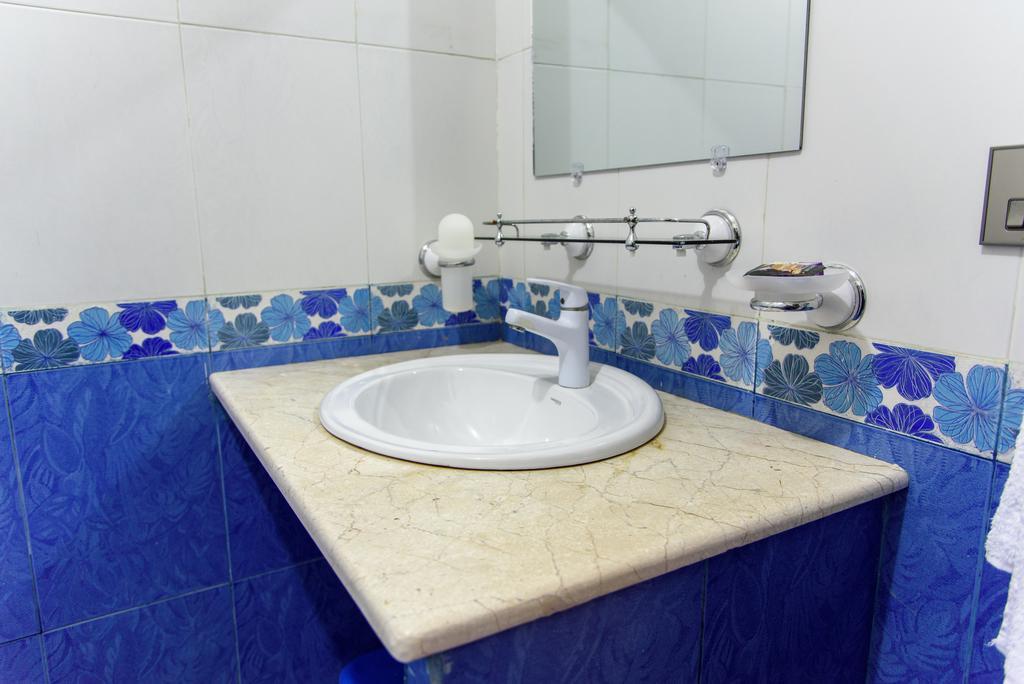Patel Residency Guest House Карачи Экстерьер фото